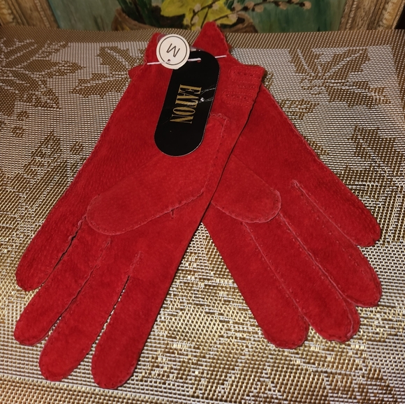 Vintage NOS Red Suede Ladies Gloves Sz Medium - Picture 7 of 7